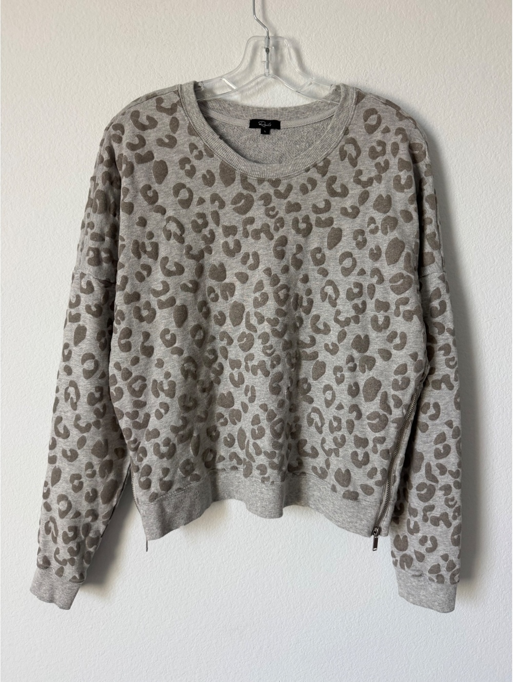 Rails Long Sleeve Crew Neck Zip Side Marlo Flocked Heather Leopard Shirt Size L